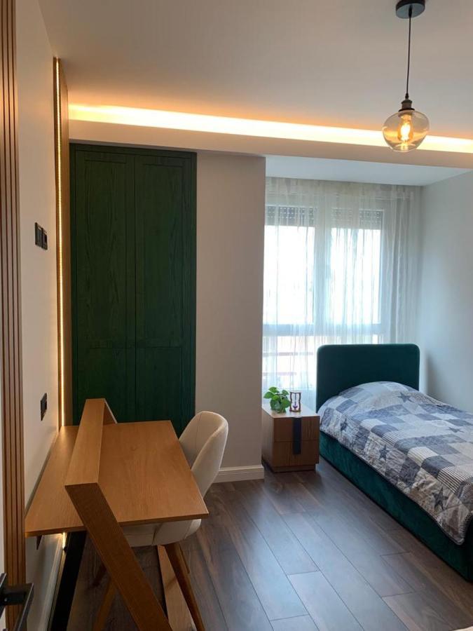 Central Deluxe Apartment ติรานา ภายนอก รูปภาพ