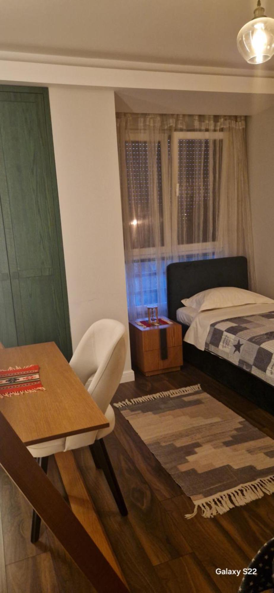Central Deluxe Apartment ติรานา ภายนอก รูปภาพ